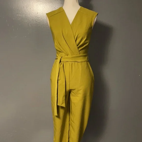 Jumpsuit - Picture 7 of 7